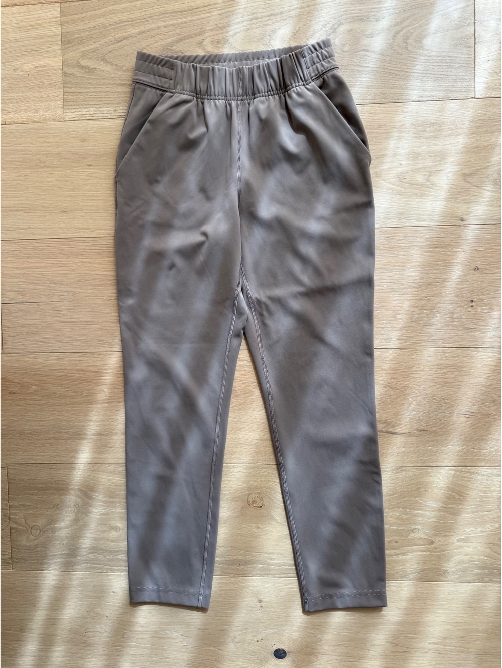 Aritzia The Group Babaton Weekender Pant Dovetail Taupe XS Pull On